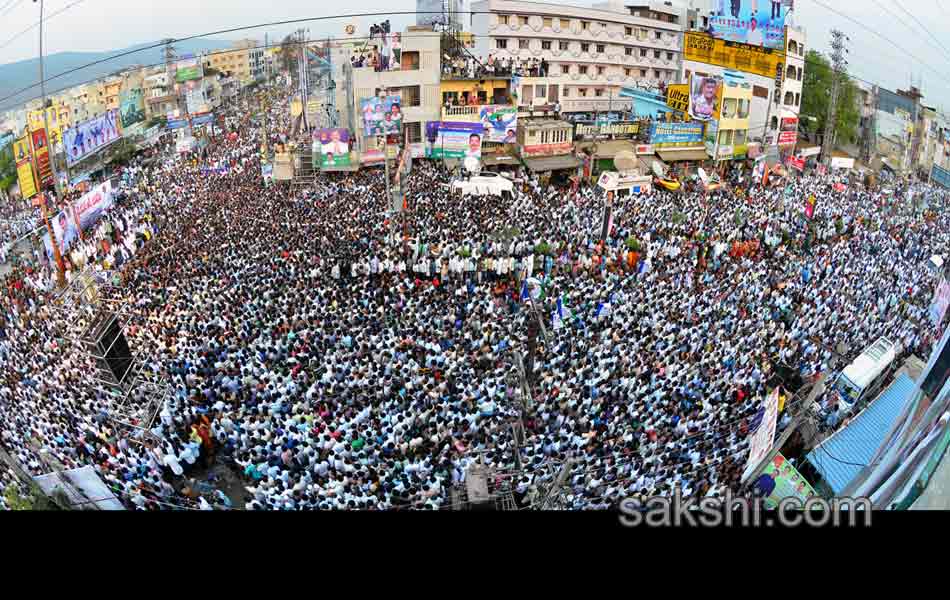 Jagan in Tirupathi - Sakshi2