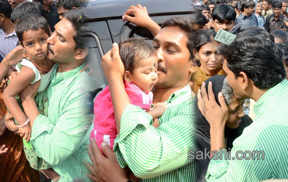 Jagan in Tirupathi - Sakshi13