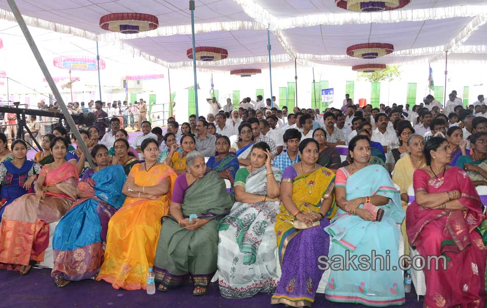 SHOBANAGIREDDY DEATH ANNIVARSARY - Sakshi11