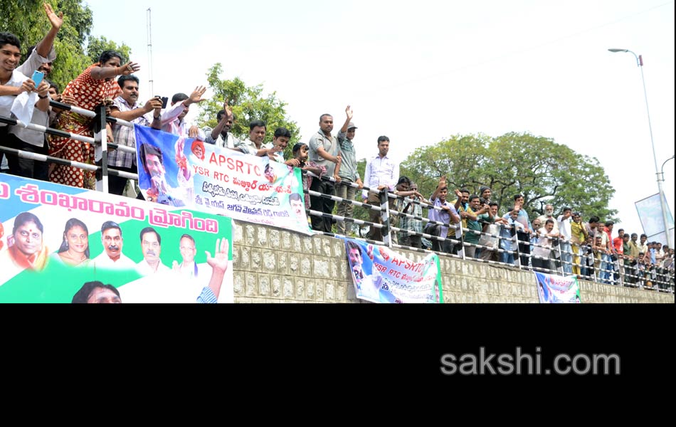 Jagan in Tirupathi - Sakshi16