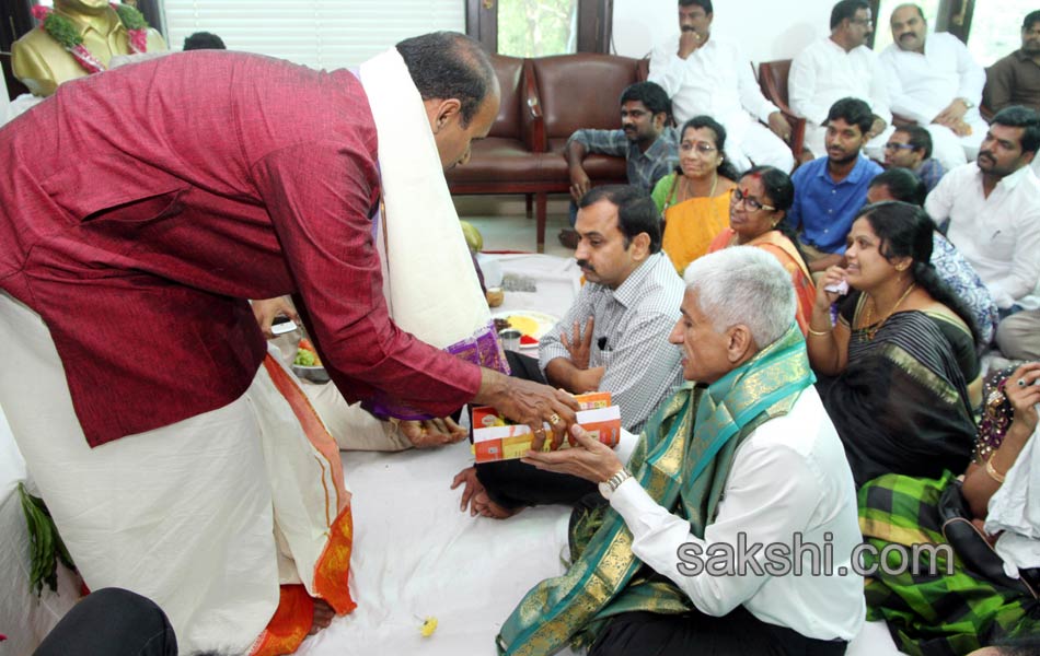 ugadi celebrations in ysr congress party office - Sakshi11