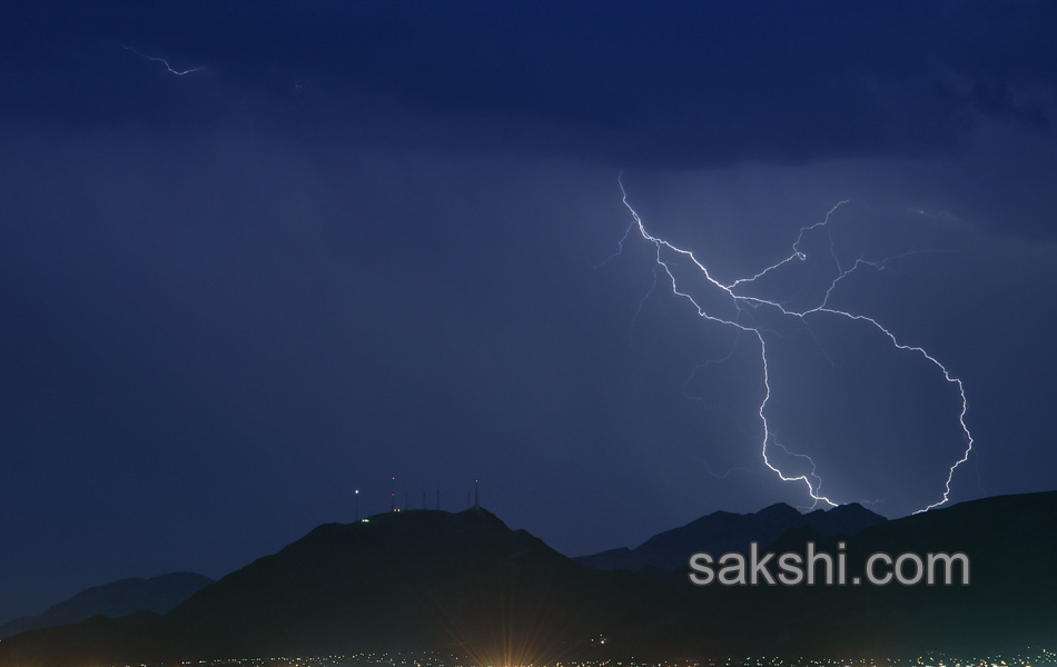 A thunderstorm is seen northwest of the Las Vegas - Sakshi