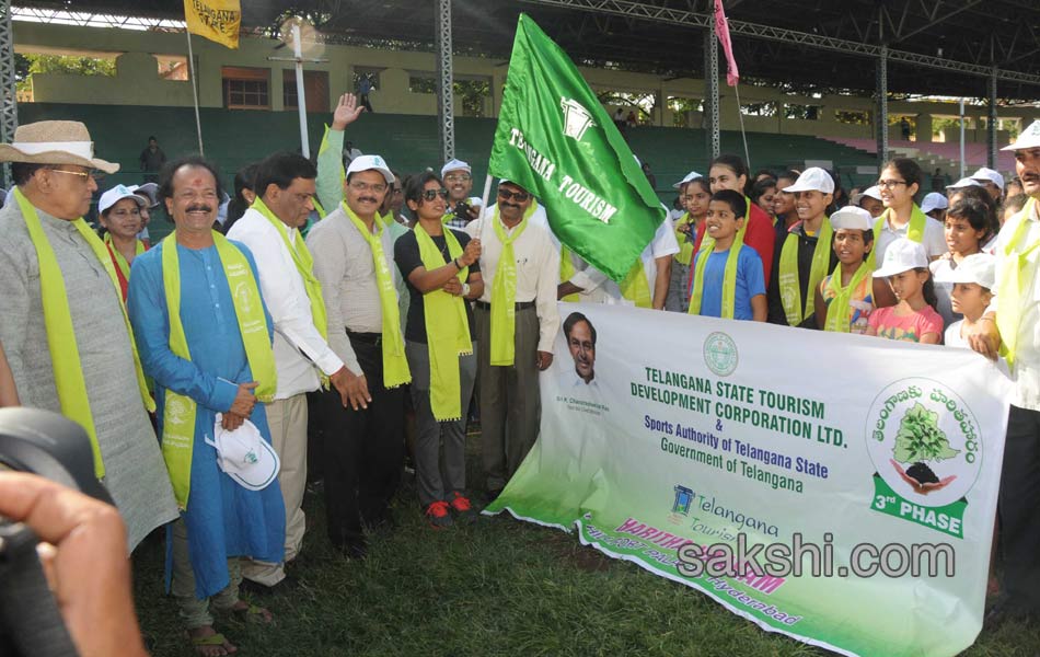Mithali Raj participate Haritha Haram in lb stadium