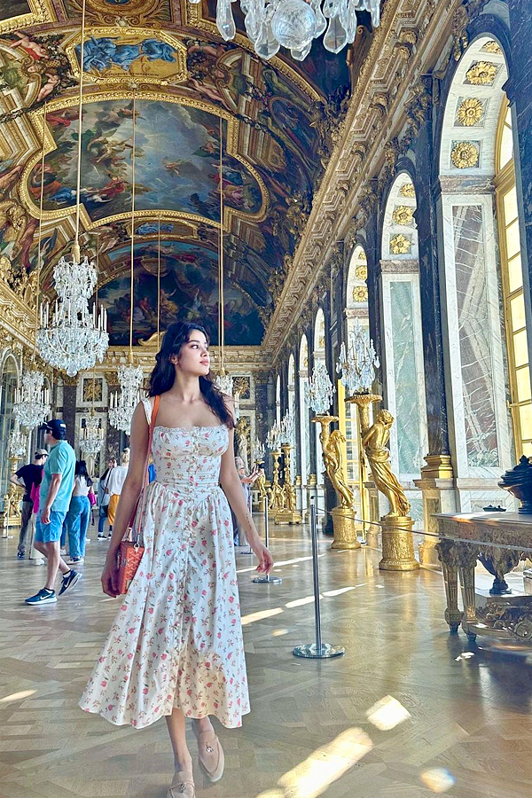 Janhvi Kapoors Paris Holiday Trip PHotos - Sakshi
