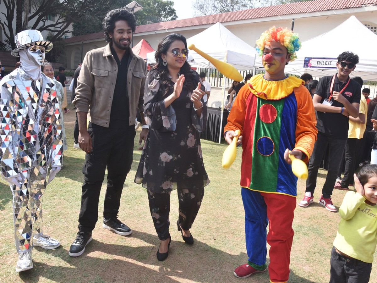 Anchor Suma Kanakala With Bubblegum Movie Hero, Heroine Attended The Event At Oakridge International School - Sakshi