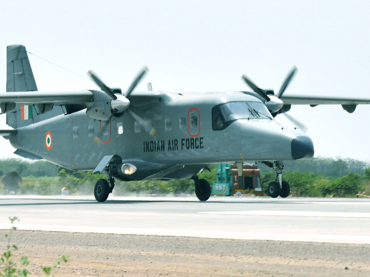 Traffic Curbs Today for Trial Landing of IAF jet on NH-16 in Bapatla District - Sakshi