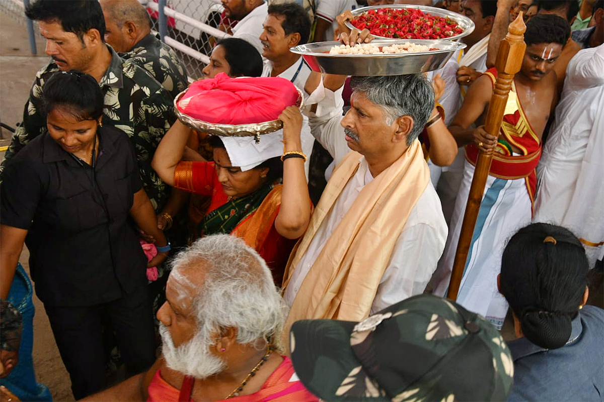 Sri Rama Navami Celebrations At Bhadrachalam Temple Photos - Sakshi