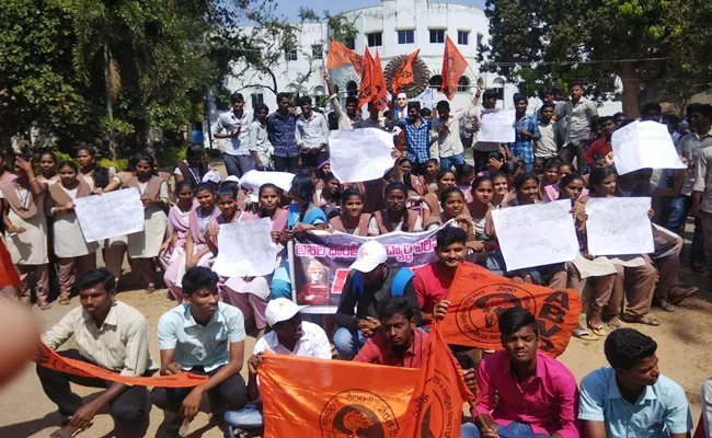 BR ambedkar Varsity students protest - Sakshi