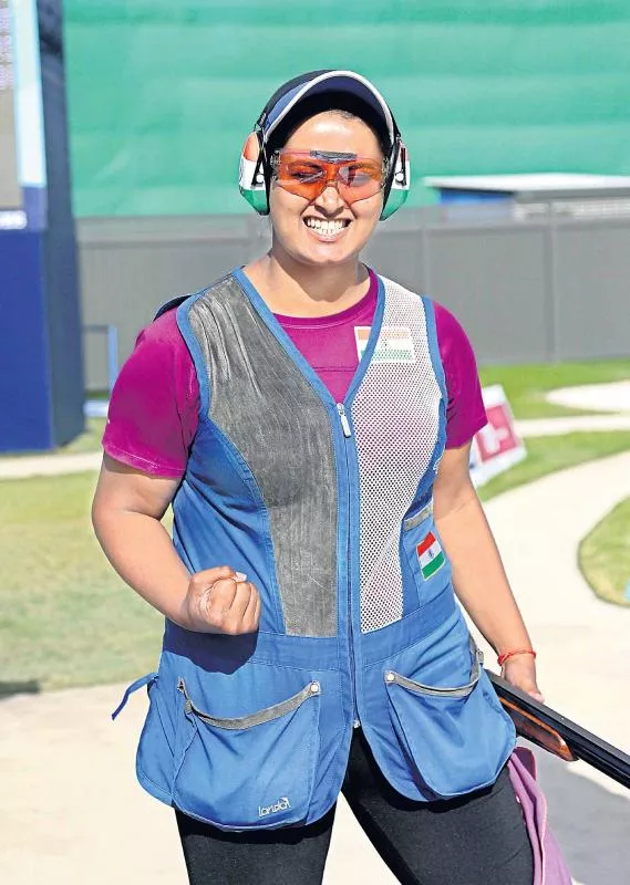 Shreyasi Singh, the double trap gold medallist at Gold Coast - Sakshi