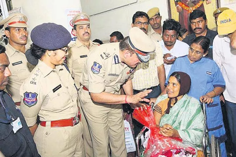 Rescued baby girl named after ACP - Sakshi