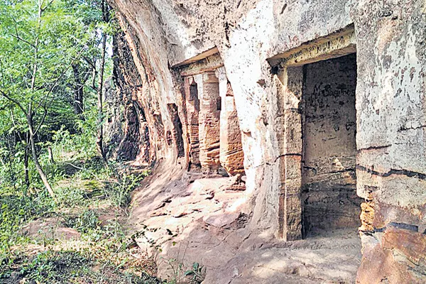 Archaeological Department neglecting old Caves - Sakshi