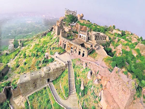 500 years for Golconda Fort Construction - Sakshi