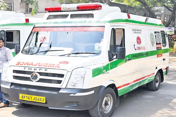 Talks fail with 108 ambulance employees - Sakshi