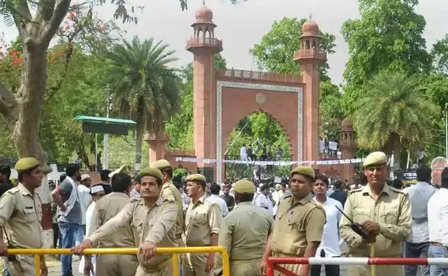 AMU Students Booked For Sedition On Prayer For Militant - Sakshi
