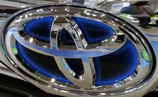 Toyota recalls more than 2.4 million hybrid cars - Sakshi