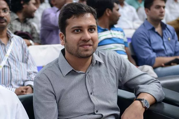 Binny Bansal filed a complaint against ex-colleague but withdrew Report - Sakshi