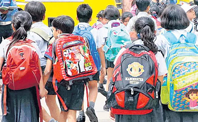 HRD Ministry Guidelines On School Bag Weight - Sakshi