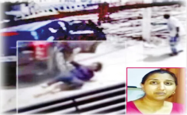 Husband Murder Attempt on Wife in Tamil Nadu - Sakshi