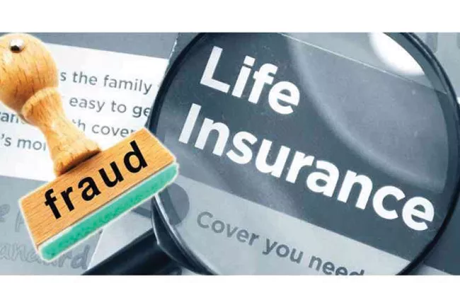 Life Insurance Scam In Kodad In Telangana - Sakshi