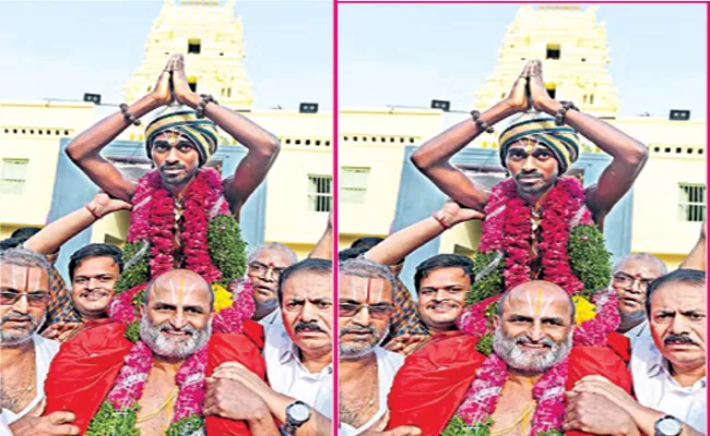 Chilkur Rangarajan Writes Guest Column On Sant Ravidas Temple Issue - Sakshi