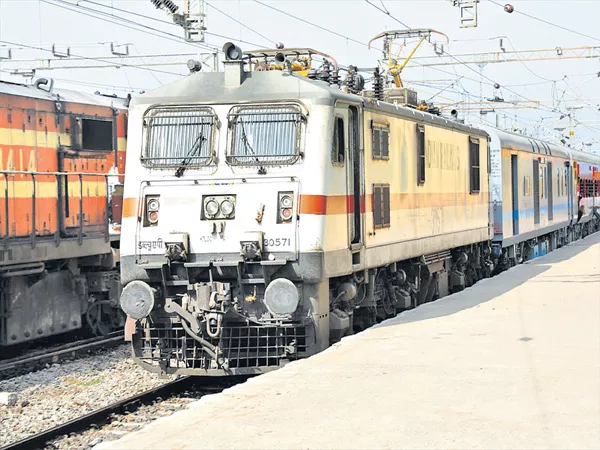 New approach to power supply for train bogies - Sakshi