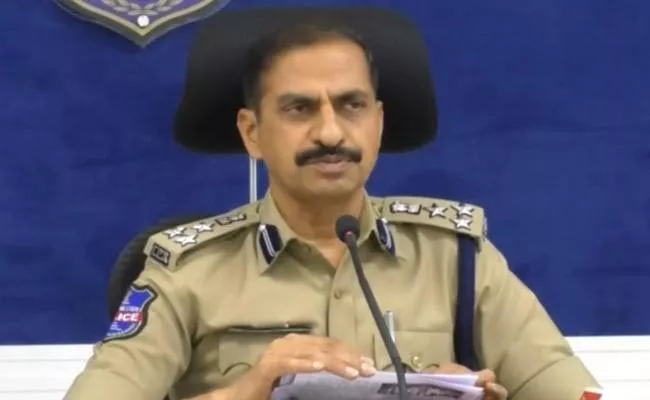 CP Kamalasan Reddy Said Constable Candidates Should Report In Police Head Quarters - Sakshi