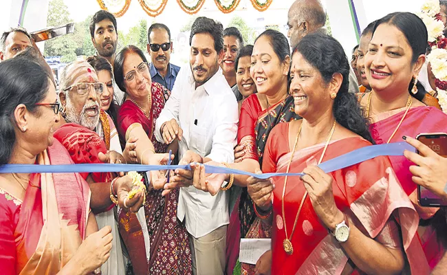 CM YS Jagan Comments In Disha Police Station Launch  - Sakshi