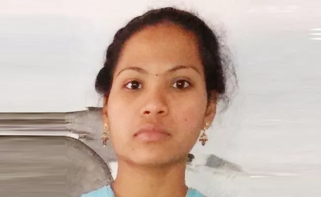 Young Women End Lives in Srikakulam Live Burning - Sakshi