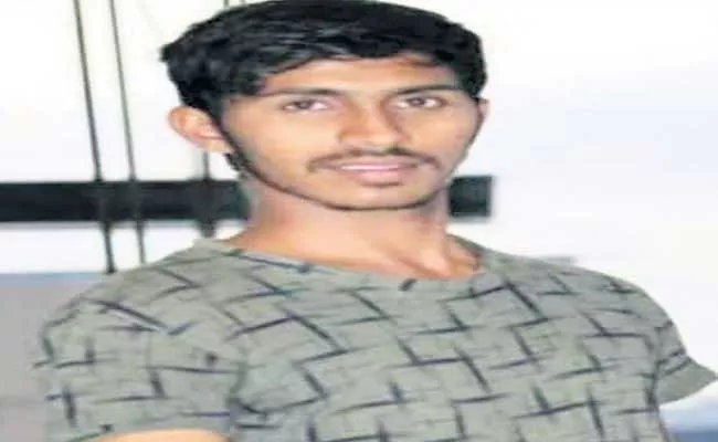 B Tech Student Committed Suicide Due To Online Gaming At Mancherial - Sakshi