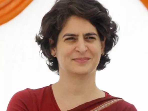 Priyanka Gandhi Vadra To Vacate Her Government Bungalow - Sakshi