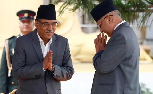 Nepal PM K P Sharma Oli and Prachanda on power-sharing fail - Sakshi