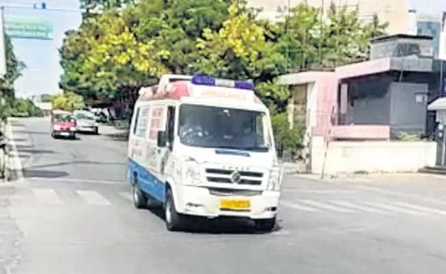 Hyderabad Traffic Police Provide Green Channel For Live Organs - Sakshi