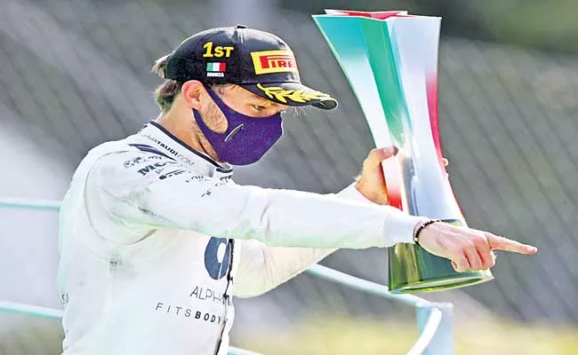 Lewis Hamilton Lost In Italy Grand Prix Race - Sakshi