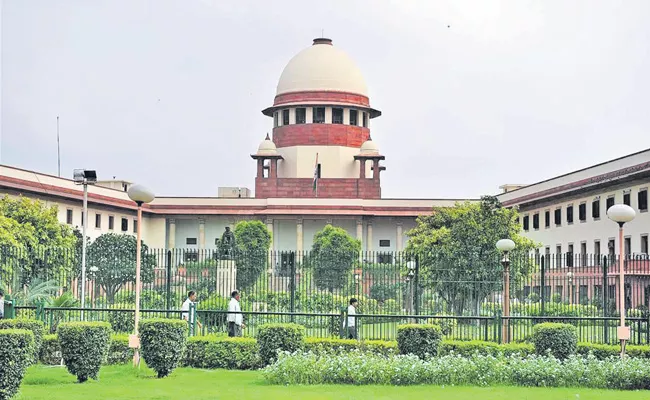  Supreme Court frowns at inordinate delay by govt authorities - Sakshi