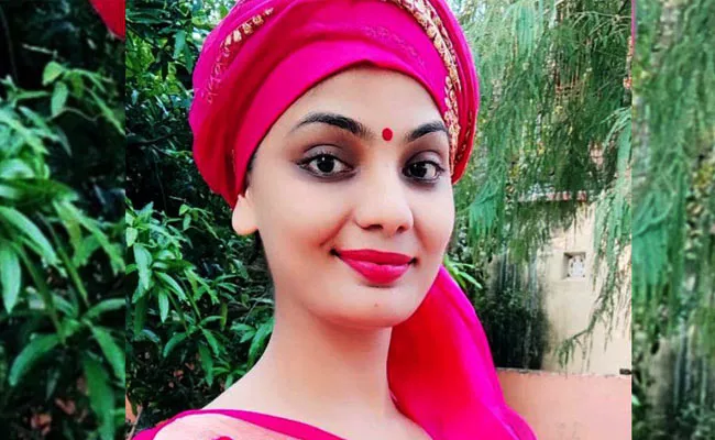 Neha Singh Rathore Tunes Going Viral On Social Media - Sakshi