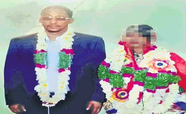 Somalia Man Talaq To Hyderabad Wife On Phone From USA - Sakshi