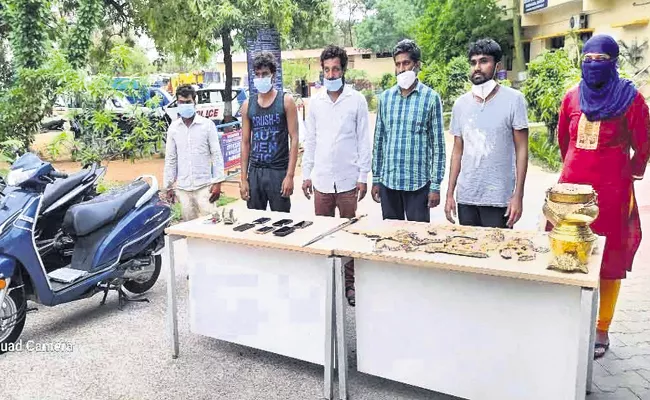 Black Magic Deal 6 Held For Assassinate A Man Kushaiguda Hyderabad - Sakshi