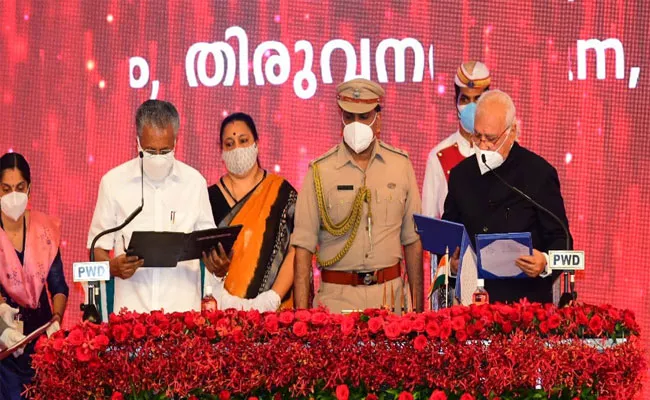 Pinarayi Vijayan Took Oath As Chief Minister For 2nd Time Of Kerala - Sakshi