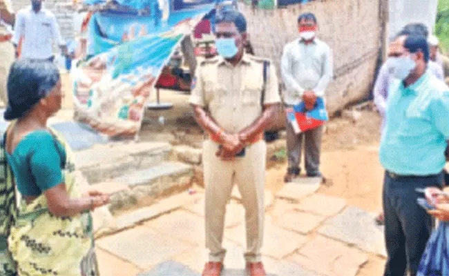 Three Died Mystery In Jogulamba Gadwal - Sakshi
