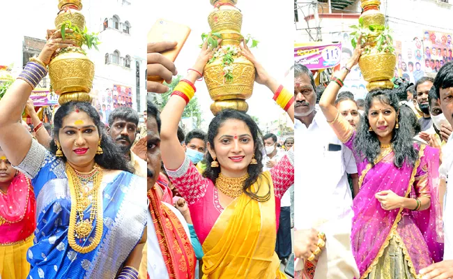 Celebrities At Hyderabad Bonalu Festival Celebrations - Sakshi