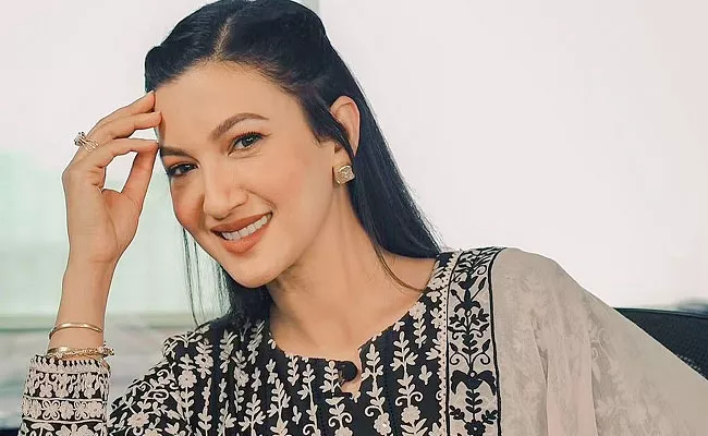 Actress Gauahar Khan Reply to Nosey Questions About His Babies - Sakshi