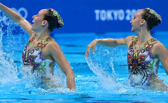 Tokyo Olympics: Israeli Swimmers Perform on Aaja Nachle, Video viral - Sakshi