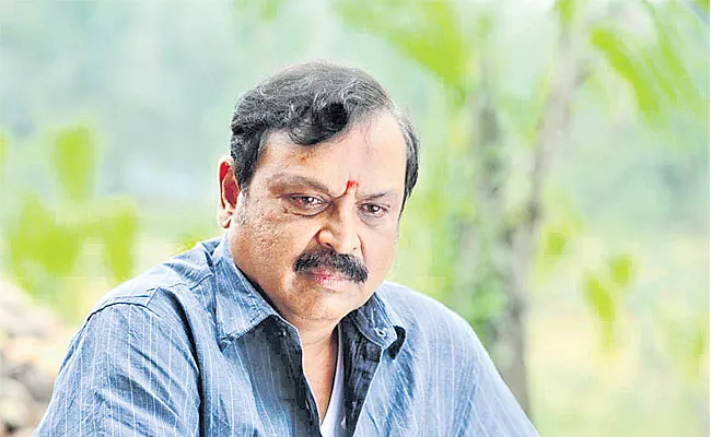 Actor VK Naresh Talk About Sridevi Soda Center Movie - Sakshi