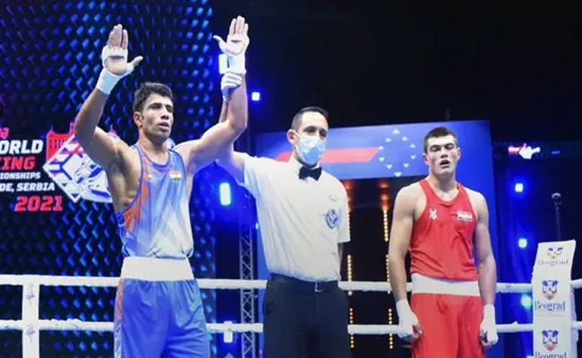 Boxing World Champion ships: Sumit enters pre-quarters - Sakshi