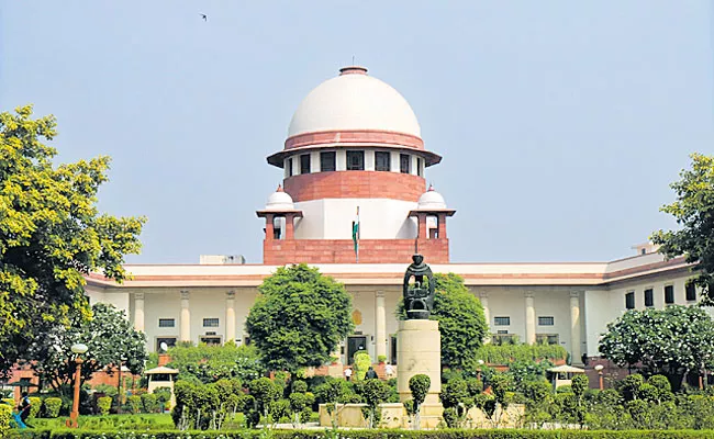 Supreme Court Sets Aside Calcutta HC Total Ban Of Firecrackers In West Bengal - Sakshi