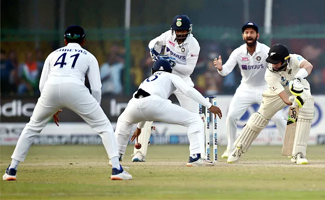 Ind Vs Nz 2021 Test Series Kanpur 1st Test Day 5 Highlights Updates Telugu - Sakshi