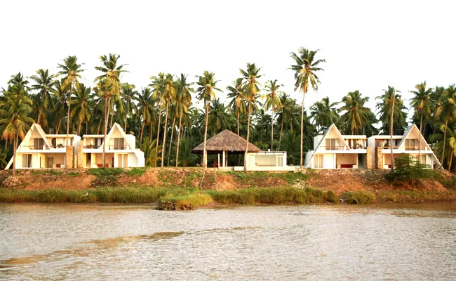 Tourists Attracts Dindi Konaseema New Backwater Destination - Sakshi