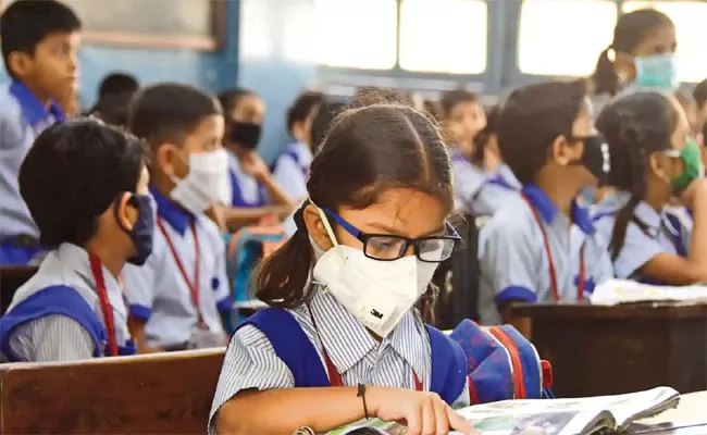 Odisha Govt Put On Hold Decision To Reopen Schools For Classes 1 To 5 - sakshi - Sakshi