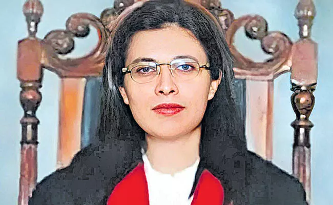 Ayesha Malik takes oath as first woman judge of Pakistan Supreme Court - Sakshi