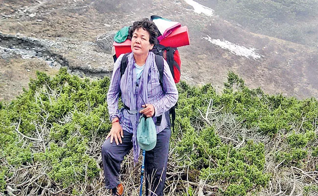 Bachendri Pal to lead all women team across 4,625 km of Himalayas - Sakshi